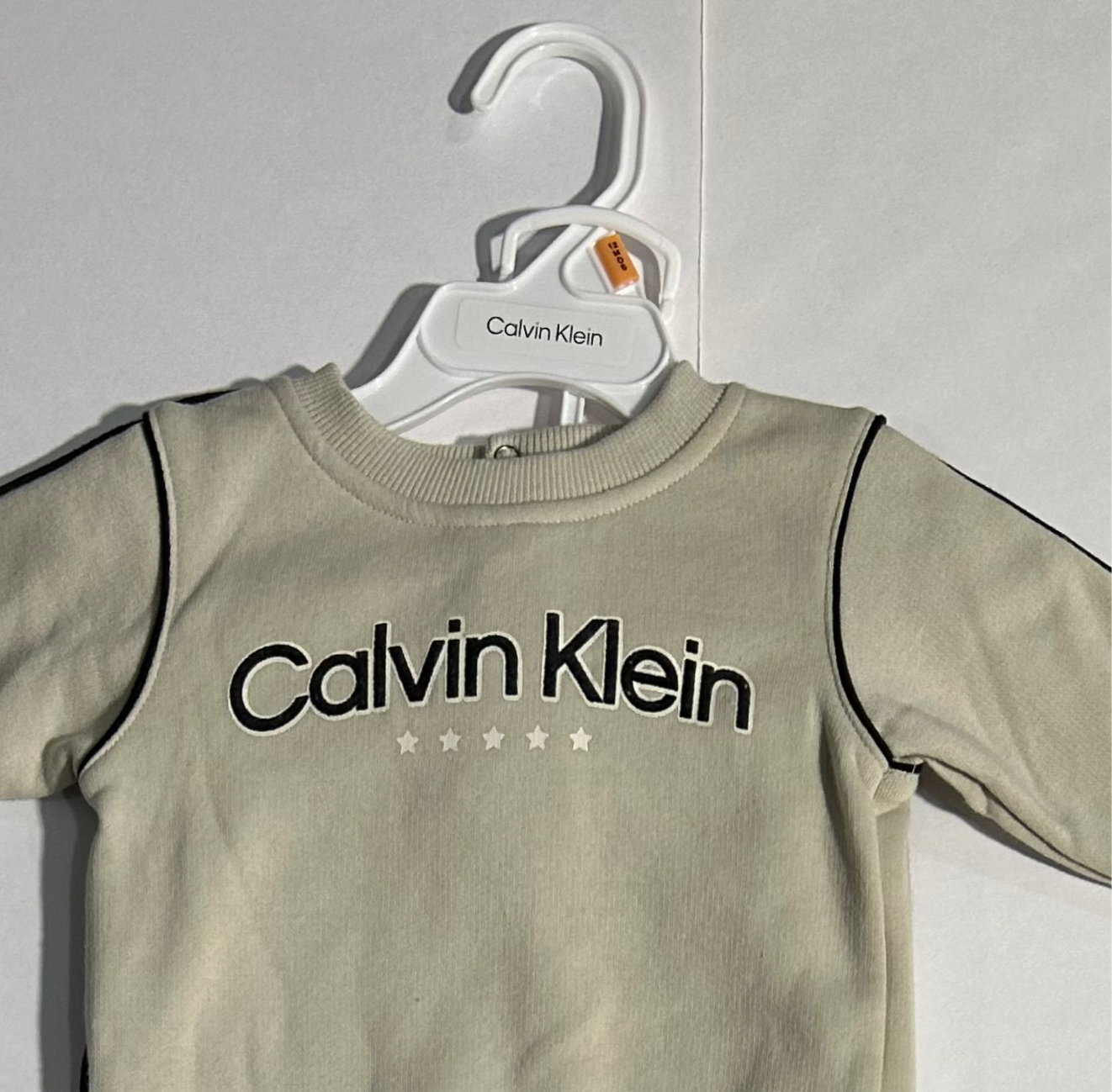 (KIDS) Calvin Klein conjunto para Niños