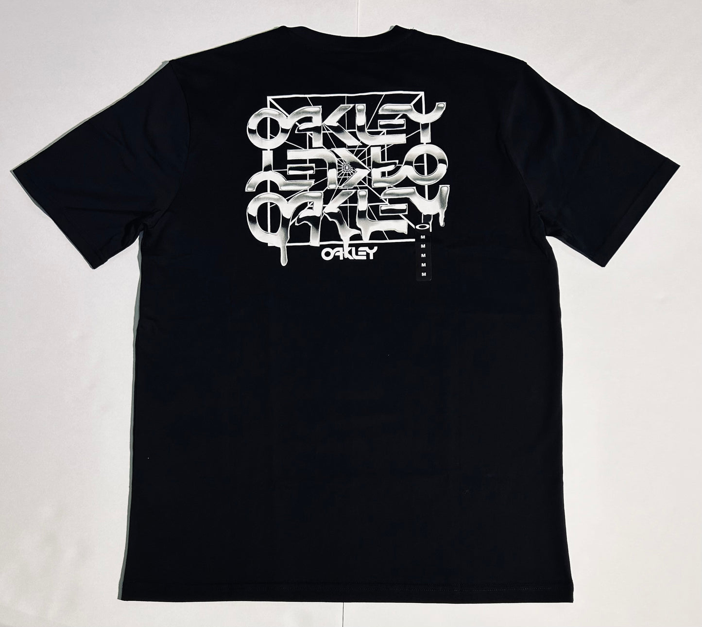 Oakley T-shirt