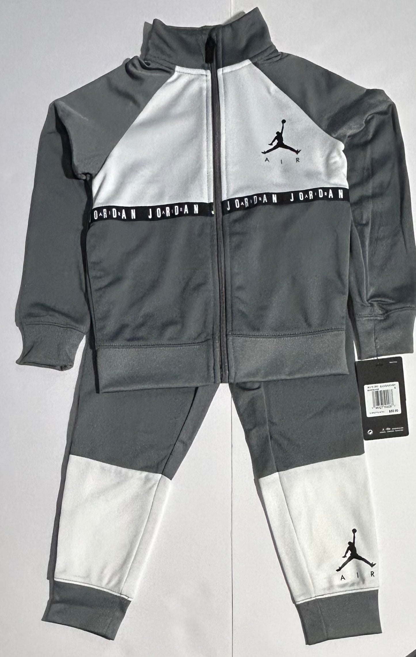 (KIDS) Jordan conjunto para niños