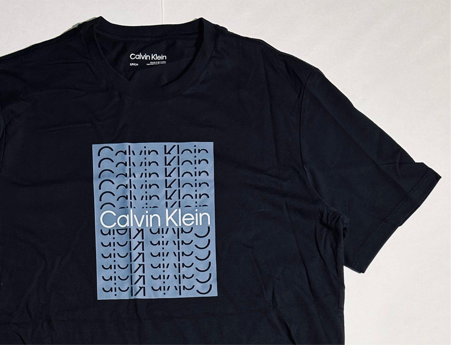 Calvin Klein T-shirt