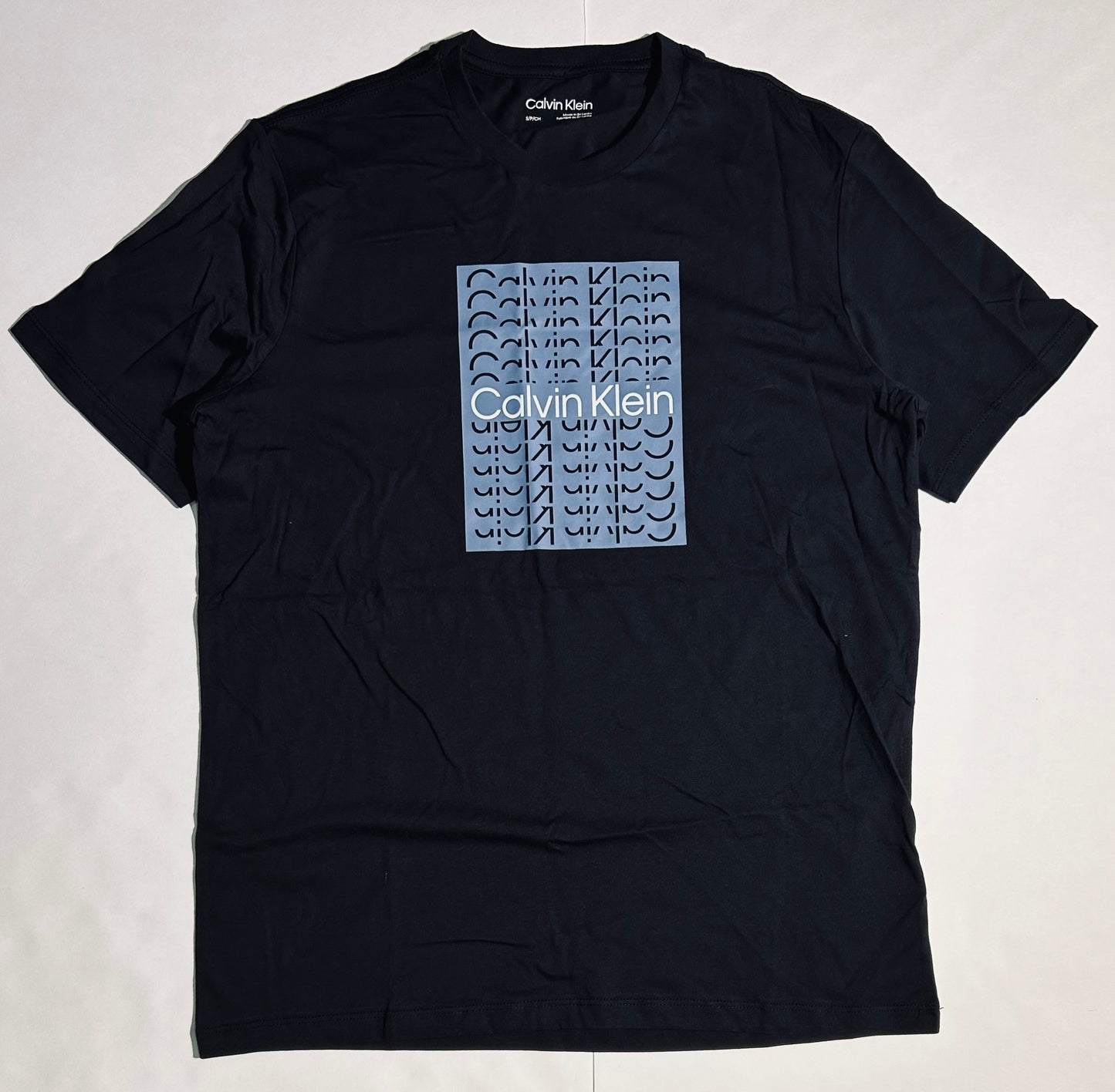 Calvin Klein T-shirt