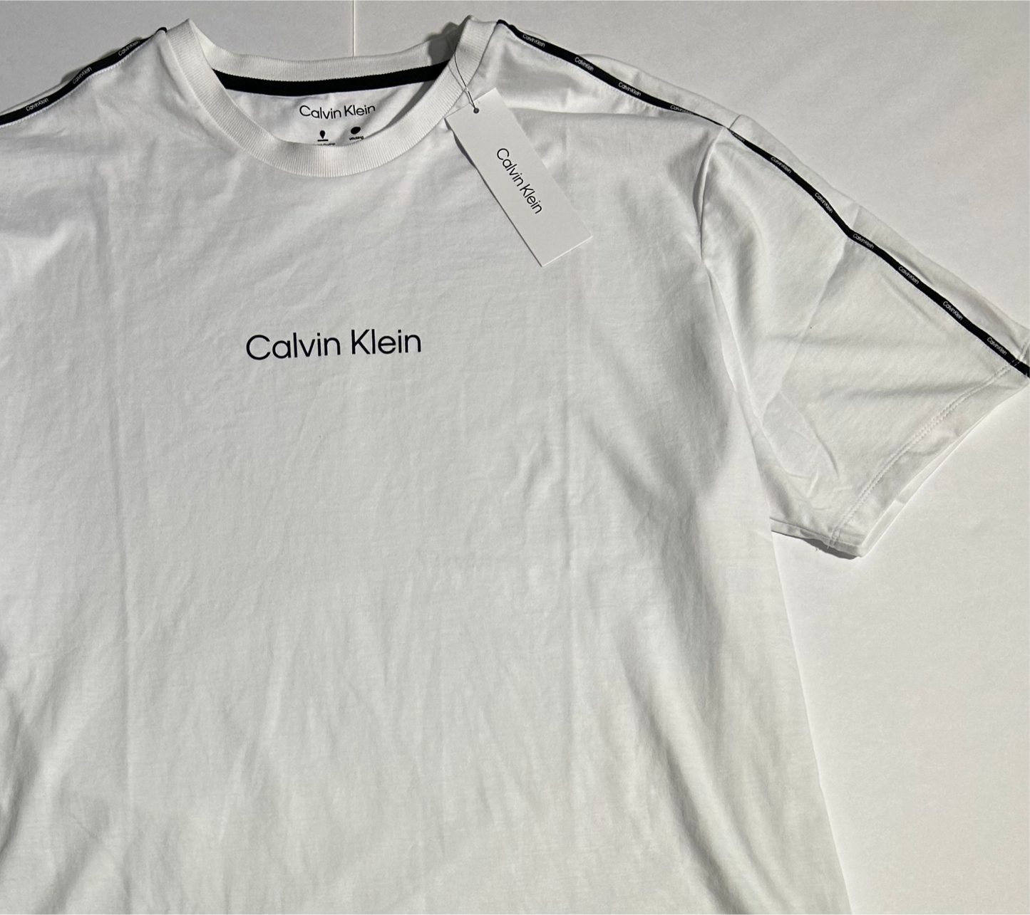 Calvin Klein T-shirt