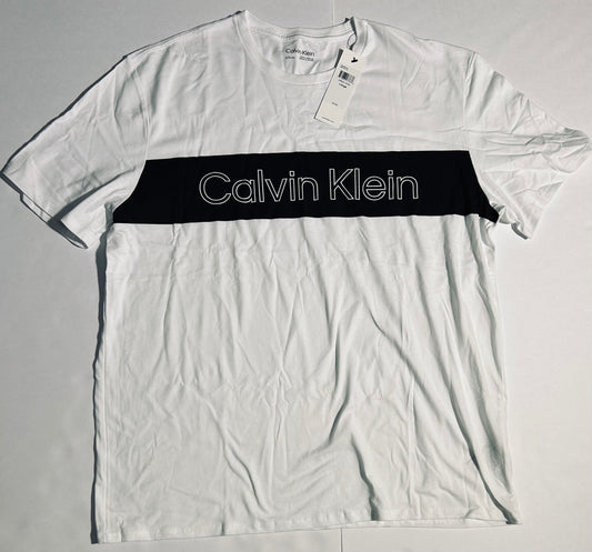 Calvin Klein T-shirt