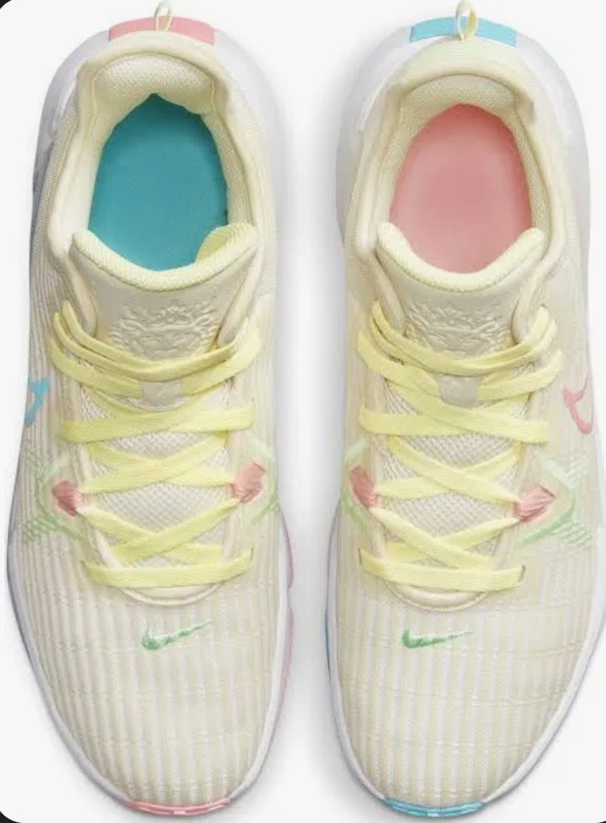 Nike LeBron Witness 6 Basketball Shoes