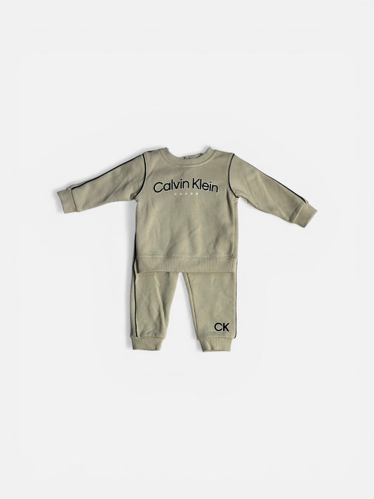 (KIDS) Calvin Klein conjunto para Niños